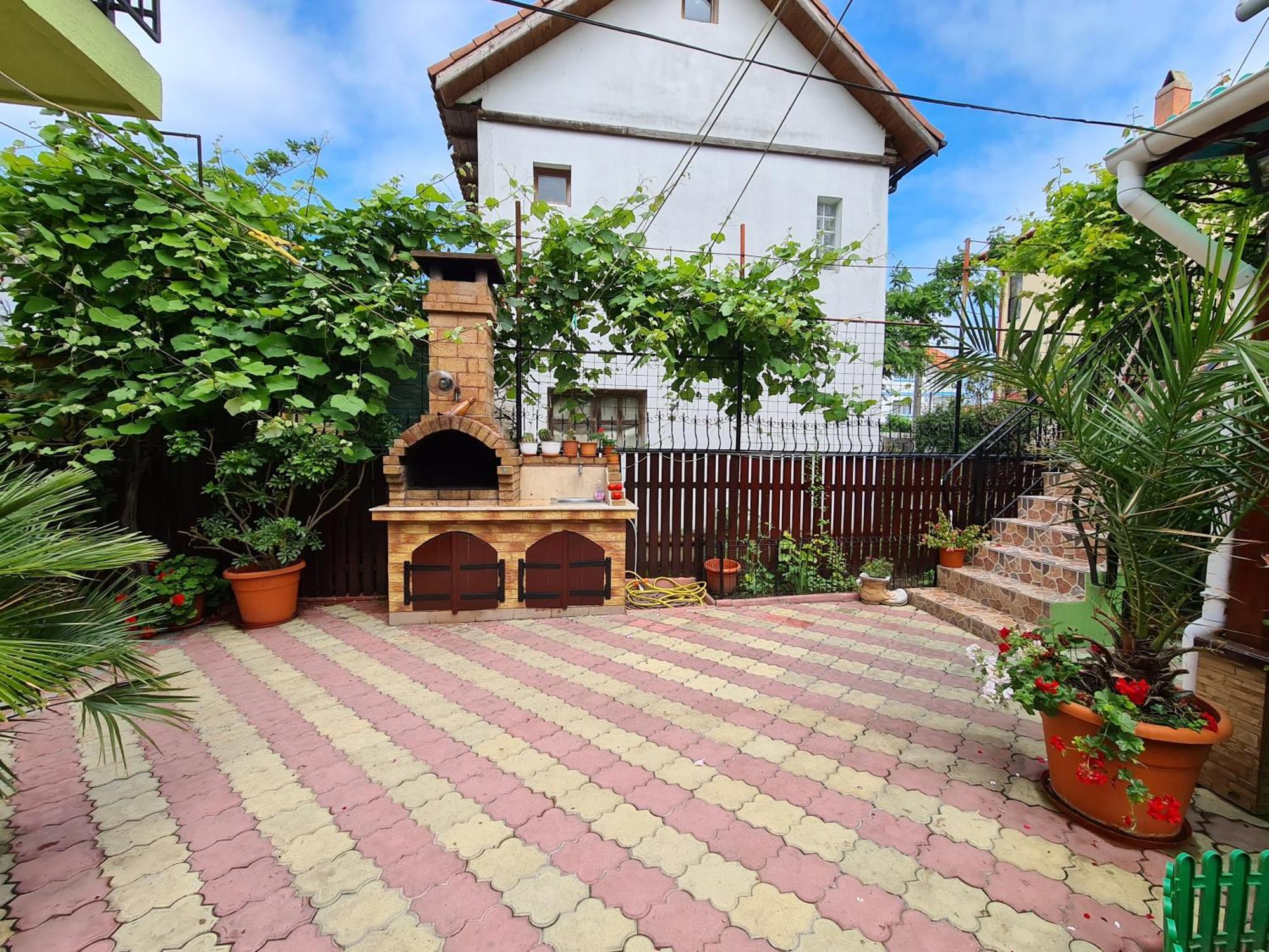 Casa Bianca Hotell Două Mai Exteriör bild